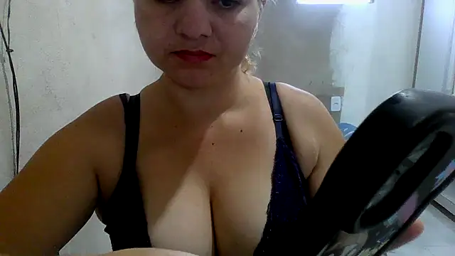 laiscibelleのライブXXXチャット