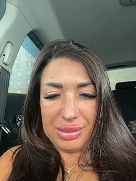 แชท XXX สดของ RuslanaXX