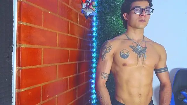 Demitryo: απευθείας συνομιλία ΧΧΧ