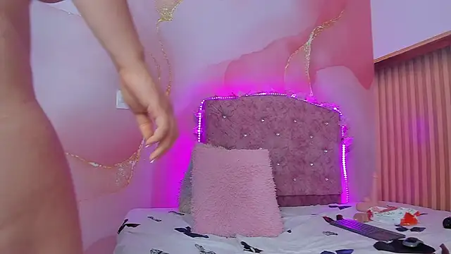 violet_taylor_ Webcam show