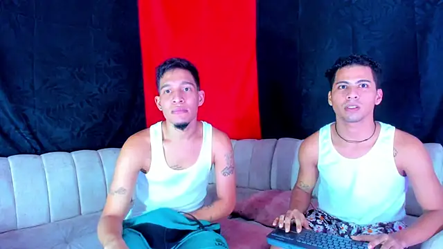 แชท XXX สดของ Peter_boys_1