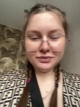 Chatroom XXX en direct de Kikilili_