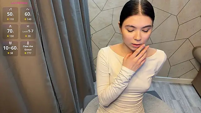 sofiasuperplus: απευθείας συνομιλία ΧΧΧ