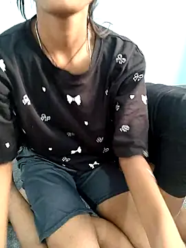 Lesbians_NO1 Adlı Modelin Web Kamerası Şovu