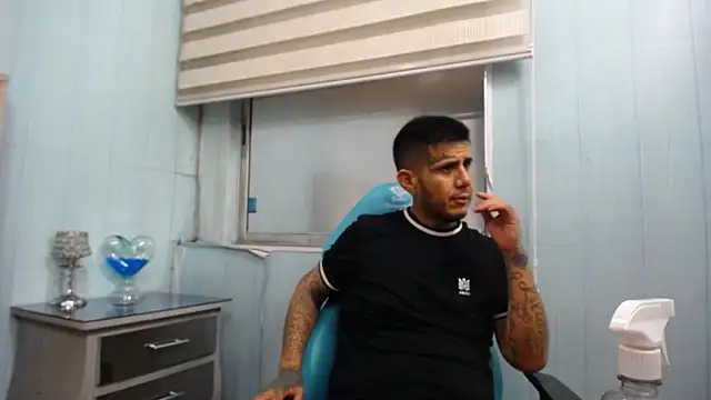 Sembang XXX Secara Langsung allison_max_tattoo