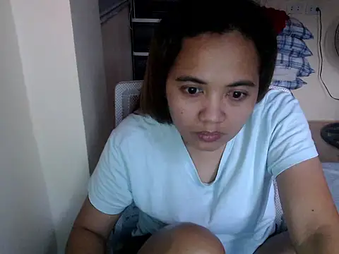 xTheLastVIRGINx Chat XXX live