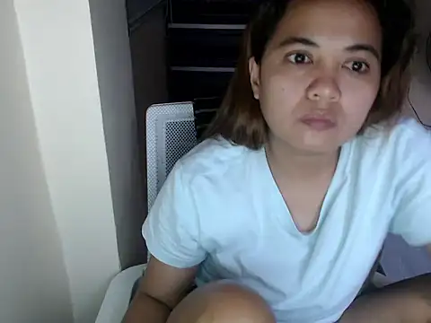 xTheLastVIRGINx live XXX chat