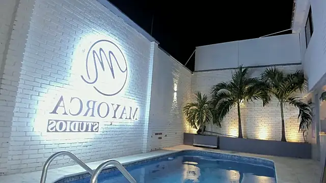 AnneDixie লাইভ XXX চ্যাট