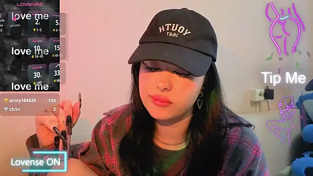 baby__kim লাইভ XXX চ্যাট