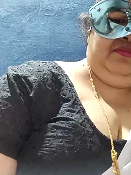 แชท XXX สดของ tamilthanushri