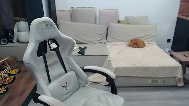 Chat +18 de Sunny-Girl1 ao vivo