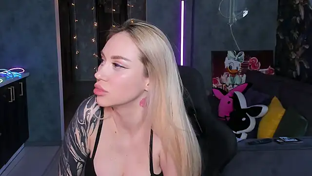 Blckmirrorr's Live XXX Chat