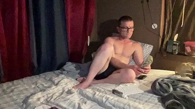 NWBuilt: απευθείας συνομιλία ΧΧΧ