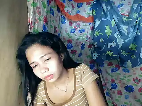 PinaySkinnyGirln Live XXX chat