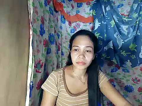 PinaySkinnyGirl Chat XXX live