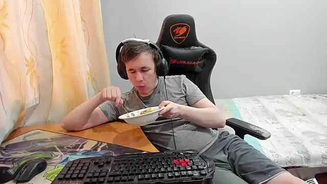 iliaskrislove live XXX chat