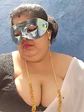 tamilthanushri: онлайн-секс-чат