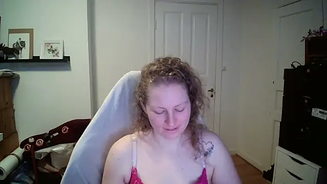 Girlnina-1995 – Live XXX-chat