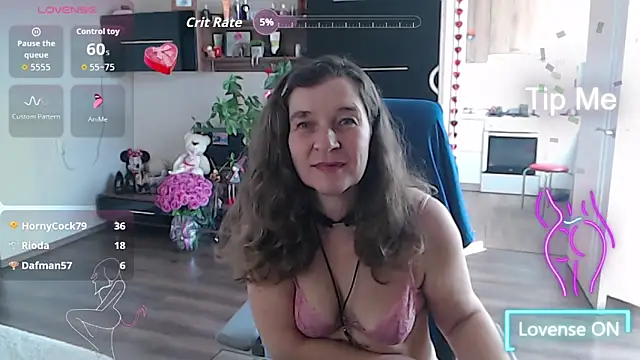 Онлайн чат XXX SofiaBoone