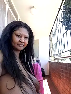 Živý XXX chat MONSTERTITS44DDD