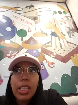 SheenaBrooke Show in webcam