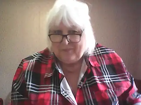 Alexia64231's Webcam Show