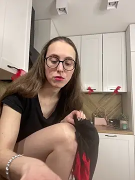 Chatroom XXX en direct de MartiniiSelenna