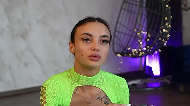 RachelRavee – Live XXX-chat