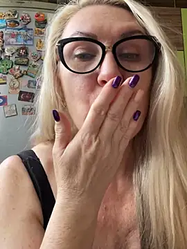 OliviaDancequeen's Live XXX Chat