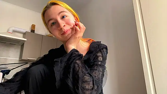 EmilyHeinn Live XXX chat