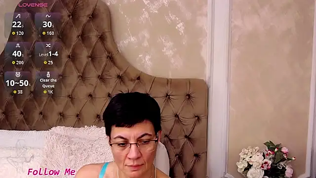 XXX chat uživo modela BustyPenellope