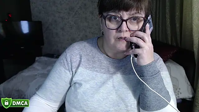 BrandiOhNight élő XXX-chatje