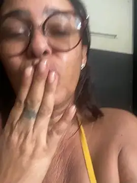 AMYBRASIL live XXX chat