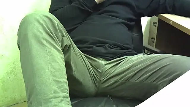 nikdov3 在線直播表演