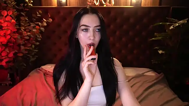 WildKittenX_ – Naživo XXX chat