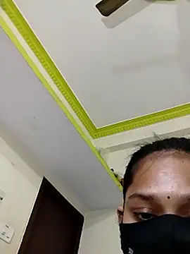 Priyanka_30's Webcam Show