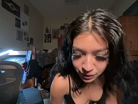 petitelatinateen Live XXX-Chat