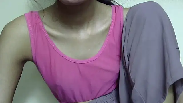 Chat XXX ao vivo de Anu_tiny