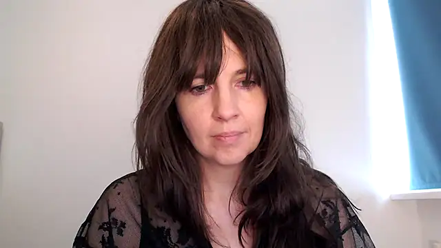 Ella_Next_Door webcam show