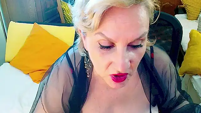 GattonaBiondona – Live XXX-chat