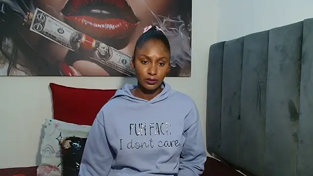 Moreish-06's Live XXX Chat