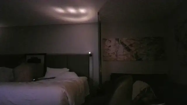 Show modela Flyingbrian69 na web-kameri