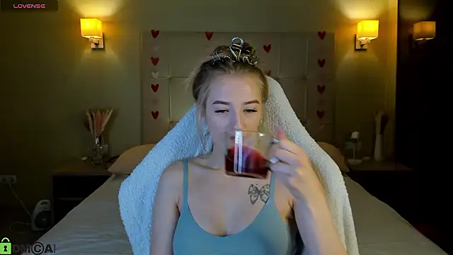 Chat +18 de Stacy_River ao vivo