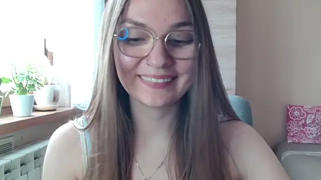 LooveELLYx Chat XXX live