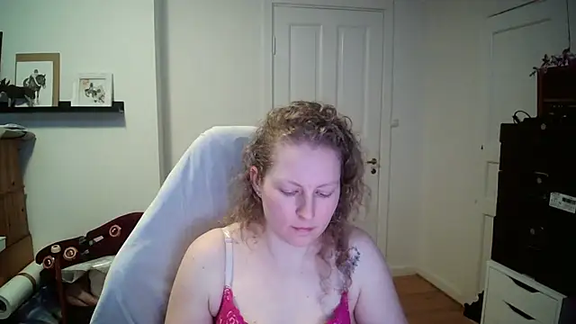 Girlnina-1995 Live XXX-Chat