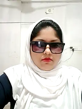 Nusrat-N's Webcam Show