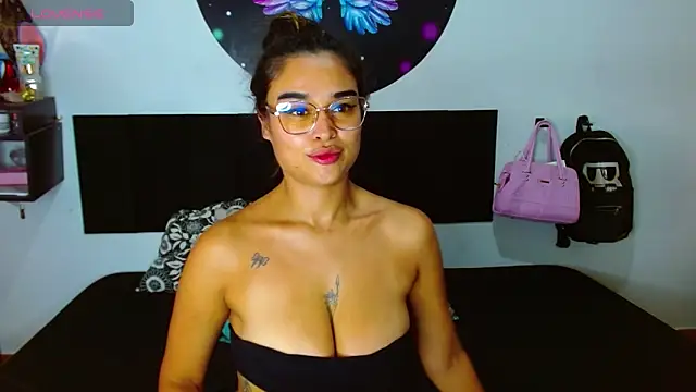 Chatroom XXX en direct de Ana_Riderr