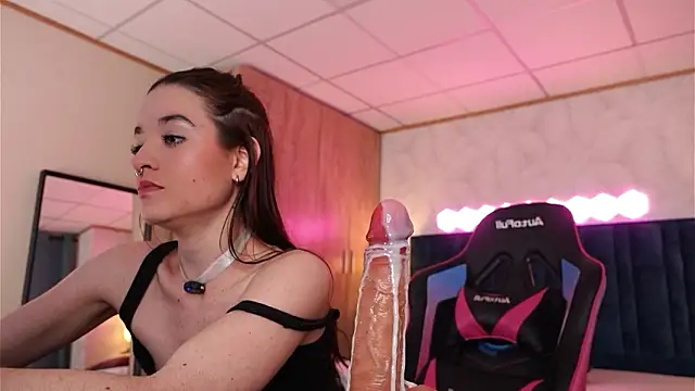 Živý XXX chat LucyFever