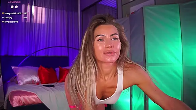 Nikki__Amour: онлайн-секс-чат