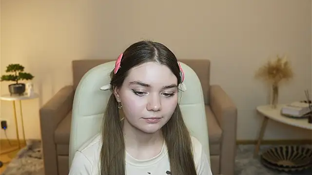 EdythOrwin 现场XXX聊天